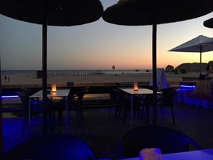 Tropical Beach Restaurant & Bar