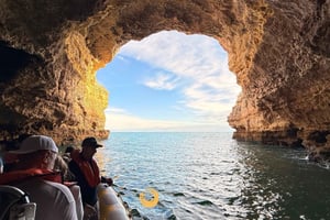 Vilamoura: tour in barca delle grotte di Benagil e della costa