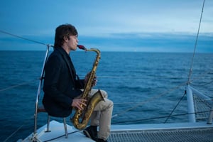 Alicante: Afternoon Cruise with Appetizer and Live Music