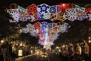 Alicante: Tour de luces de Navidad en Tuk Tuk