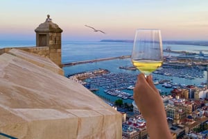 Alicante: Cata de vinos en el Castillo de Santa Bárbara
