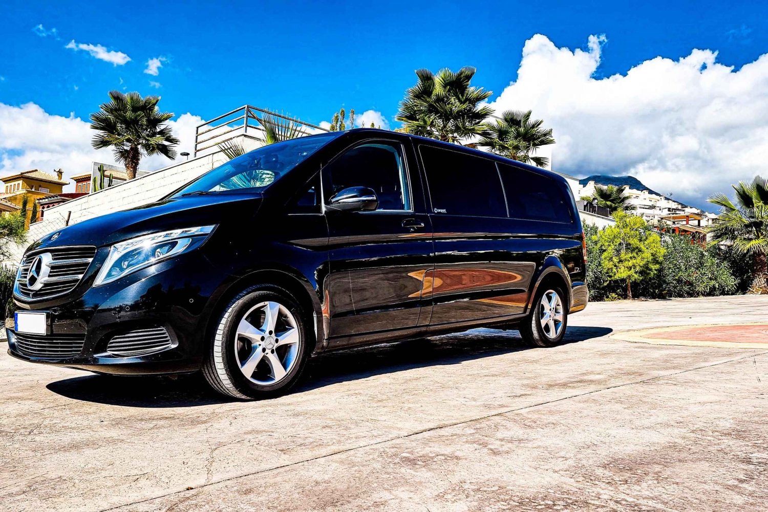 Аликанте: VIP-трансфер из аэропорта ALC в Бенидорм на автомобиле премиум-класса