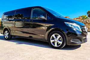 Benidorm: Alicante Airport VIP Transfer by Premium car