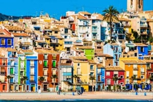 Villajoyosa; Bezoek chocoladefabriek en dorp in bus vanuit Alicante