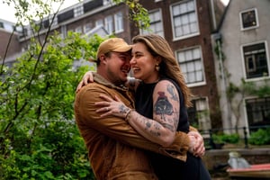 Amsterdam Canals Photoshoot: Private Solo, Family or Couples