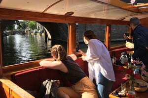 Amsterdam: wczesny poranny rejs kanałami z kapitanem