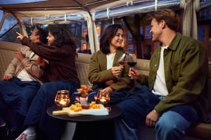 Amsterdam: Evening Candle Light Cruise With Wine & Cheese