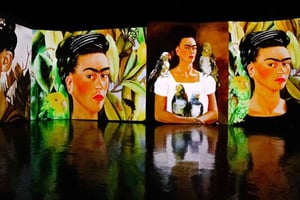 Amsterdam: Frida Kahlo Immersive & Photo Exhibition
