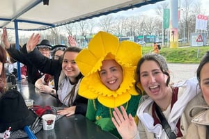 Amsterdam: MIXED - Beer & Bubbles Bike Tour