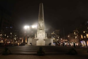 Amsterdam: Private Tour durch die Coffeeshops und das Rotlichtviertel