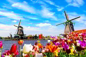 Amsterdam: Zaanse Schans, Windmühlen & Volendam – private Tour