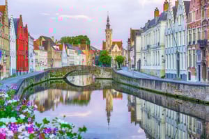Depuis Amsterdam : visite d'une journée à Bruges en espagnol ou en anglais
