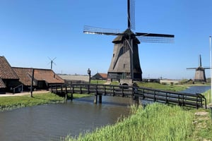 アムステルダム発：ユニークで魅力的な隠れた名所 5 か所を巡るツアー！