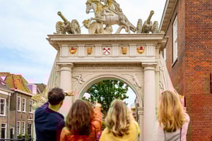 Outside Escape Amsterdam with your friend(s) and have fun!