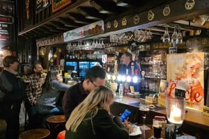Antwerp: Pub Crawl in the Historical City