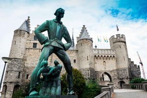 Desde Bruselas: Visita guiada de día completo a Amberes y Gante