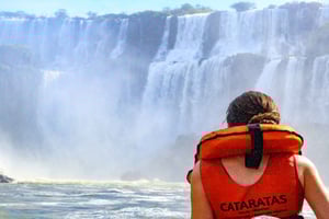 Argentina: Heldags Iguazu Falls og Great Adventure Tour