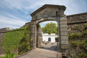 Från Montevideo: Dagsutflykt till Colonia Sacramento med guide