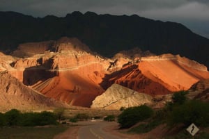 Från Salta: Dagsutflykt till Cafayate med vinprovning