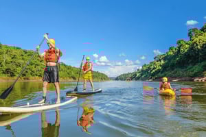 Guidad vandring och kajak eller SUP River Tour w / Transfer