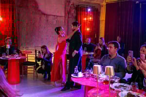 Mendoza: Pokaz tanga z kolacją w hotelu Hualta Winery