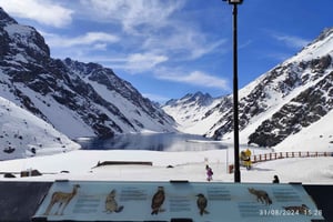 Santiago: Inca Lagoon Tour paikallisen viinitilan ja maistelun kanssa