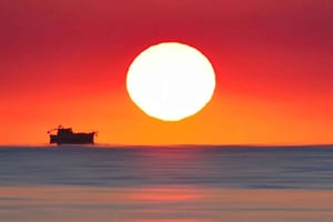 Tour en bateau panoramique au coucher du soleil