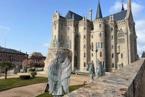 Tour Oviedo Castrillo Polvazares Astorga and Leon Cathedral