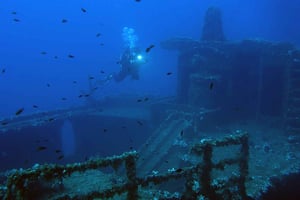 Ateena: Nea Makriin seikkailusukellukset sertifioiduille sukeltajille.