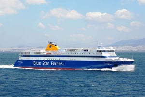 Athens: Santorini Ferry Ticket with Hotel Transfer