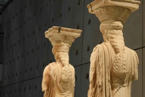 アテネ：ドイツ語でのアクロポリスとアクロポリス博物館ツアー