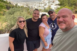 Ateny: wycieczka piesza z kolacją, deserem i muzyką na żywo