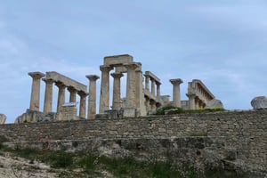 SUVによるエギナ観光と海水浴のデイリーツアー