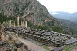 Delphi: Spanische geführte Tour für einen Tag