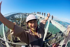 Wspinaczka na most Auckland Harbour Bridge i skoki bungee