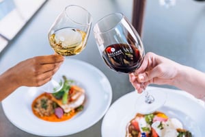 Auckland: Luxury Kumeu Wine Tour with Gourmet Lunch