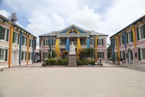 Nassau: Cultural Walking Tour of Downtown Nassau Attractions