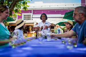 ナッソー：ラム酒の試飲とグルメウォーキングツアー