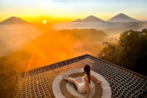 AKASA Sunrise Cafe, Toya Devasya Hot Springs & Rice Terrace