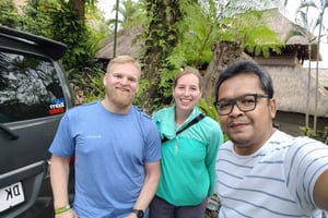 Trasferimento aeroportuale a Bali, check-in o check-out nella zona di Seminyak