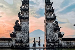 バリ：ベサキ寺院とレンプヤン寺院「天国の門」ツアー