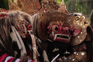 Bali/Denpasar: Espectáculo de danza Barong y Kris en Tanah Kilap