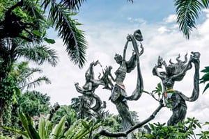 Бали: изящное искусство, священный лес, безмятежность и цветение лотоса