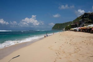 Bali: wycieczka na ukryte plaże z lunchem i kierowcą