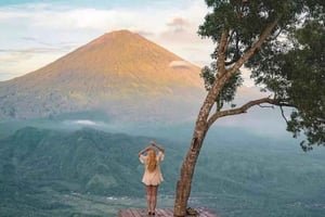 Bali: Auringonnousu- tai auringonlaskukierros Savana Tianyarilla