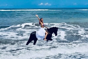 Bali: Horseback Tour Through Saba Beach and Local Temples.