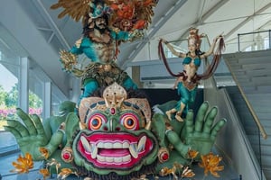 Bali: tour de 1 día por el Museo SAKA, GWK y danza kecak