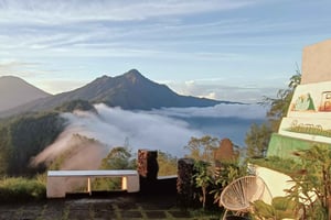 Nascer do sol em Bali, ATV, café e cascata secreta