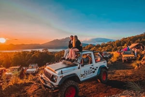 Bali: Solopgangstur i jeep til Mount Batur – alt inkluderet