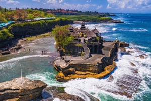 Bali: Taman Ayun and Tanah Lot Temples Tour with Lunch